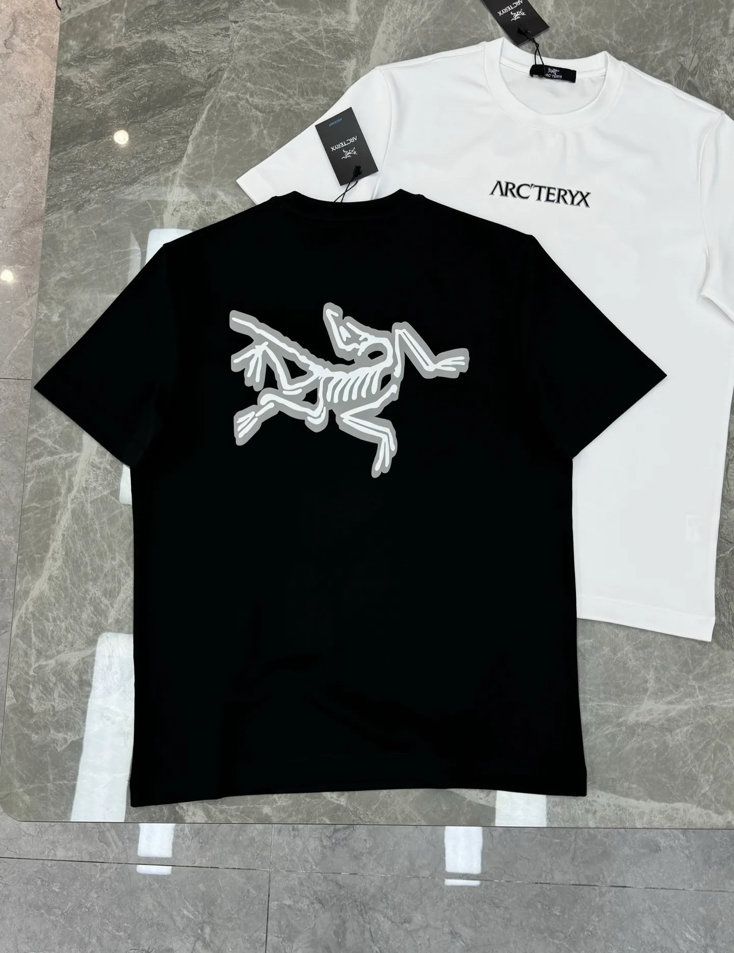 25s New Arrival T . ❤️ . TEE g ， ， ！ 🧼 . . . 👍 ：Black.White.Sizes：S-XXL. ！（175/140 L）